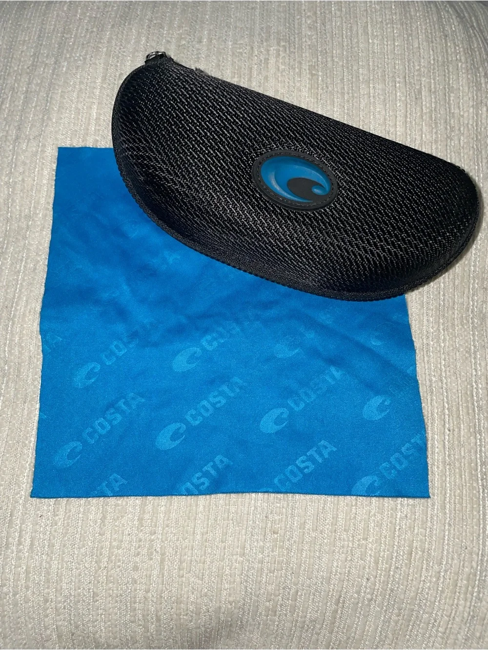 Costa Del Mar Reefton XL Polarized Sunglasses Blue Mirror Lens Black Frame